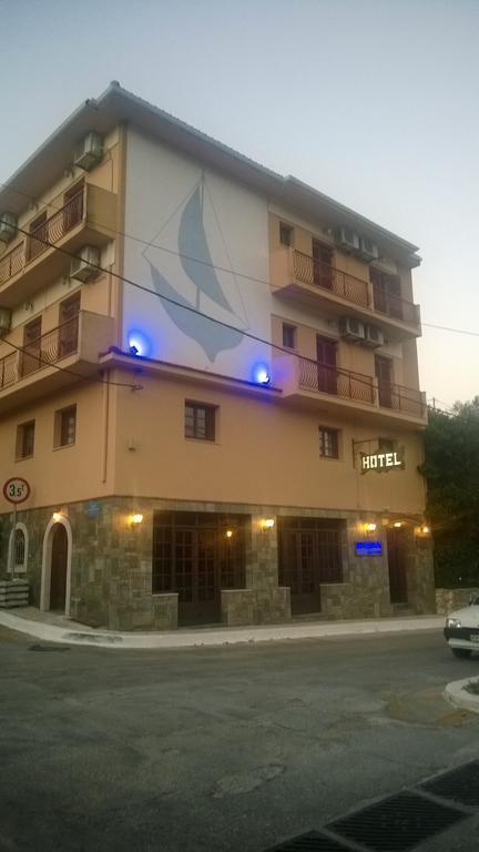 Moustakis Hotel Agia Efimia Exterior photo